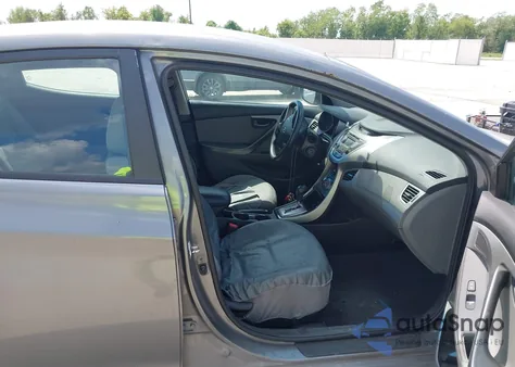 2013 Hyundai Elantra Gls из США, поврежденный, VIN 5NPDH4AE5DH324971